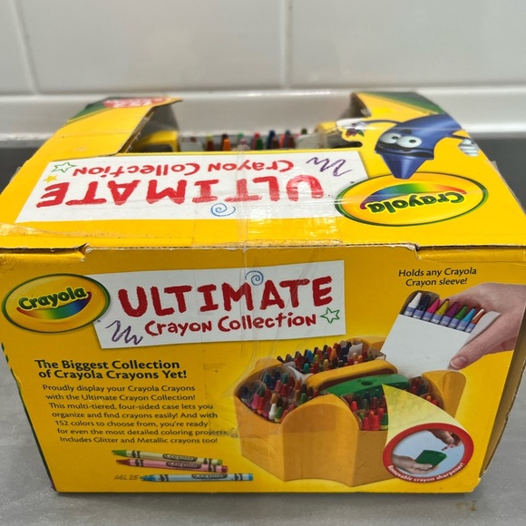 Crayola Ultimate Crayon Collection - 152 Count  NIB - Picture 4 of 10